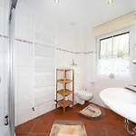 With 1 Bedroom Zirkow